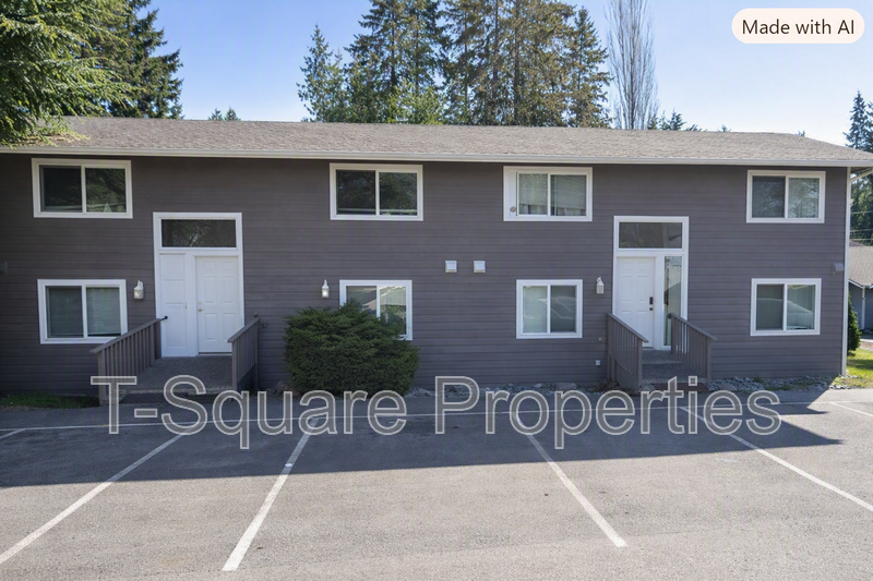 Lynnwood House: 20407 28th Ave W