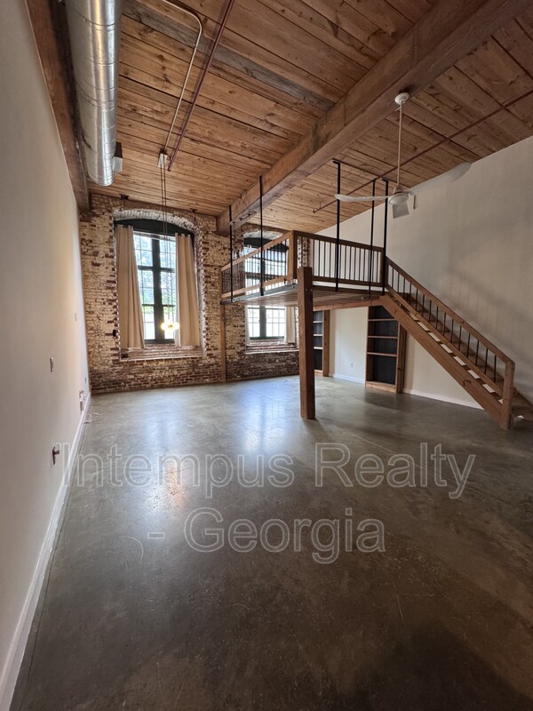 Atlanta Condo: 170 Boulevard SE