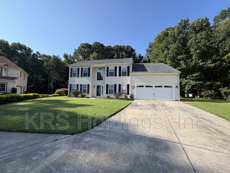 Hampton House: 20 Henrys Fork Dr