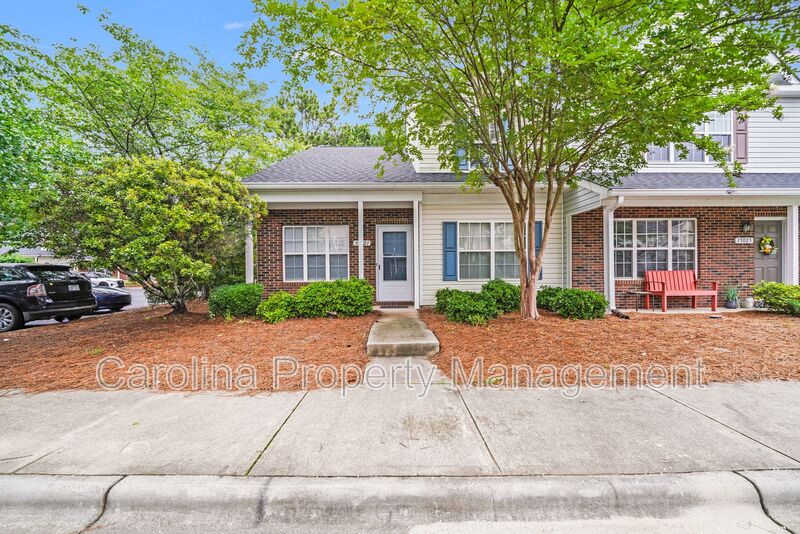 Charlotte House: 15021 Deshler Ct.