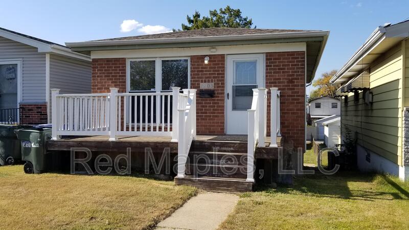 St. Louis House: 7703 Alaska Ave