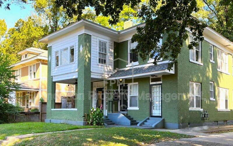 Memphis Condo: 1756 Lawrence Avenue