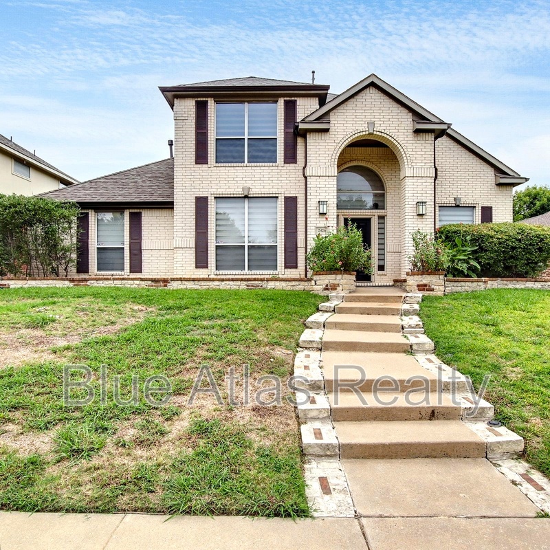 Plano House: 2420 Elm Leaf Lane