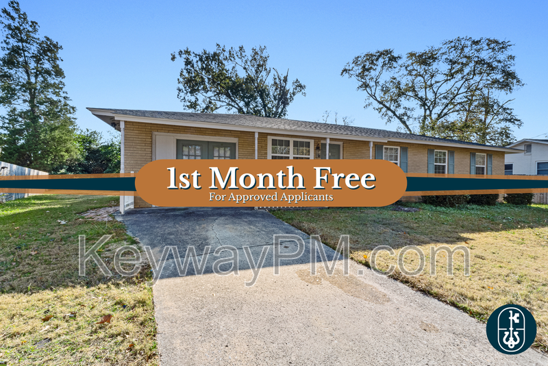 Augusta House: 2021 Fernwood Circle