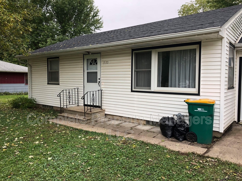 Albert Lea House: 950 South 3rd Avenue