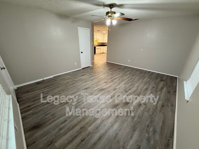 Godley Condo: 516