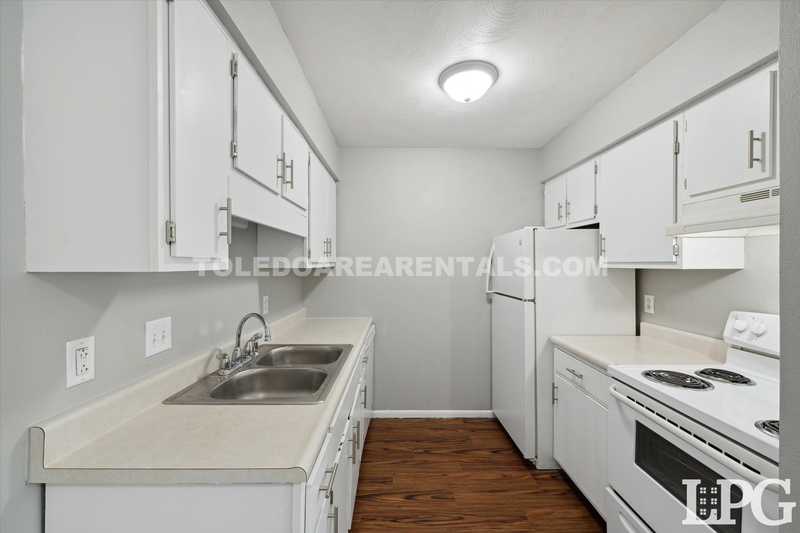 Toledo Apartment: 6016 Secor Rd