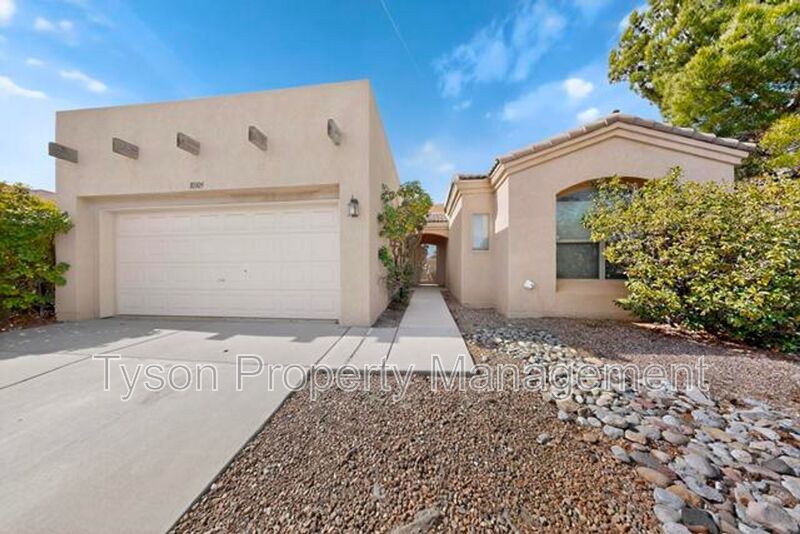 Albuquerque House: 10309 Longmont NW