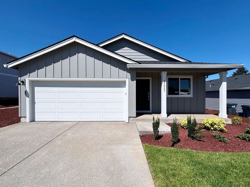 Veneta House: 25263 Todd Way
