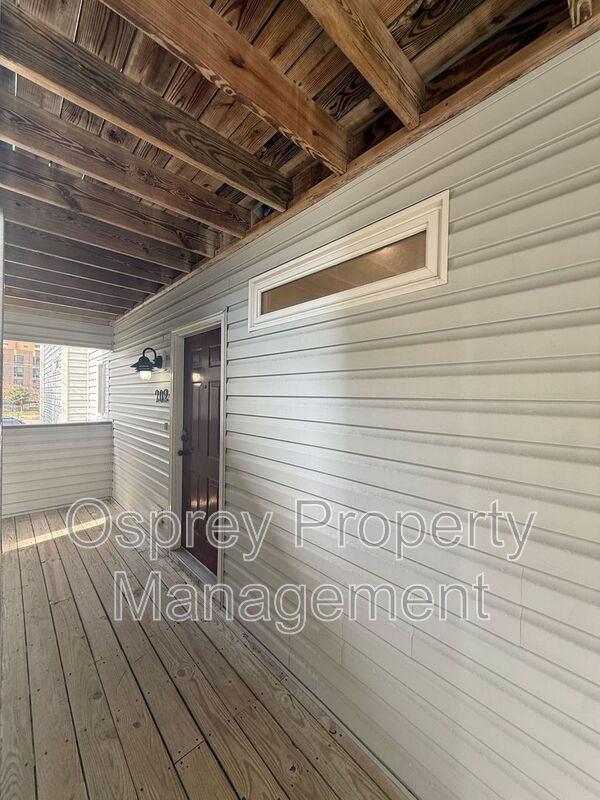 Well-Maintained Beachside Condo Near Shore Drive *ASK ABOUT OUR ZERO DEPOSIT* - Photo 1