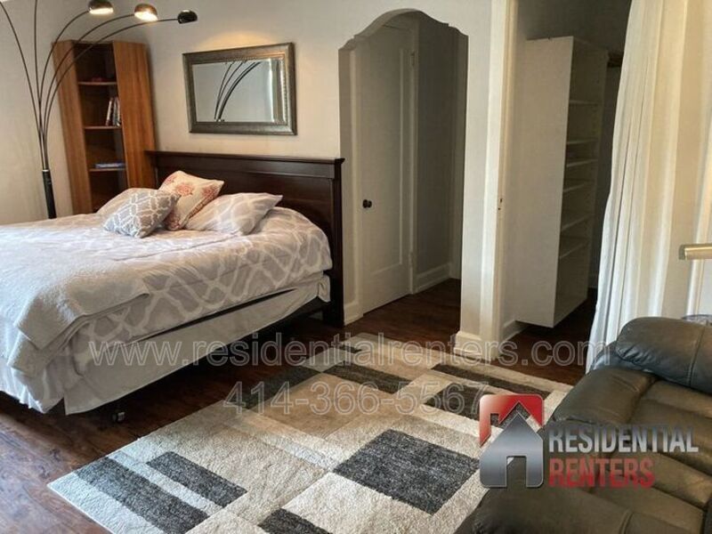 Milwaukee Condo: 1028 E Juneau Ave.