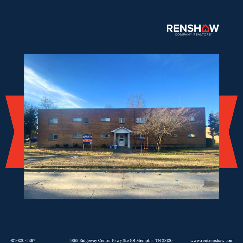 Caruthersville House: 110 E 7th St