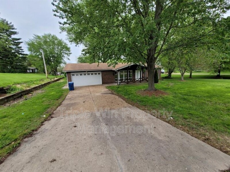 Bridgeton House: 3427 Falcon Ave.