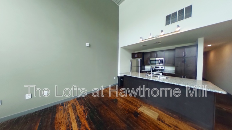 Charlotte Condo: 1101 Hawthorne Lane