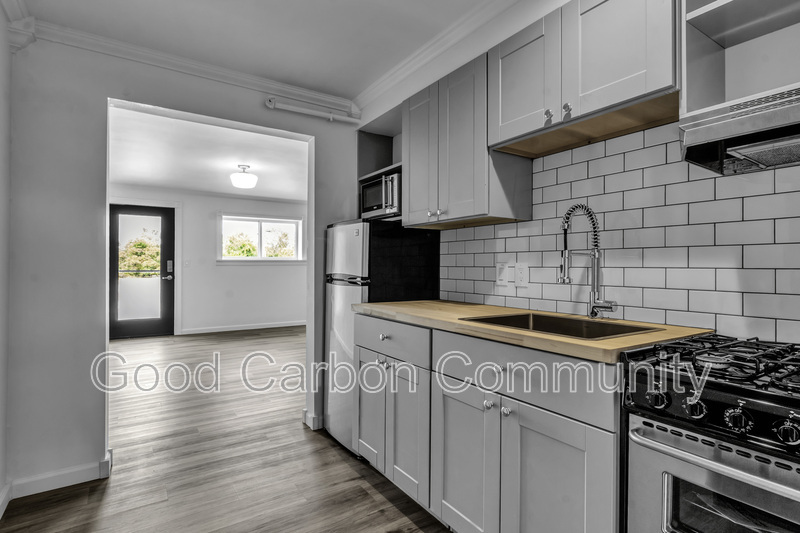 Grant Island Condo: 1725 Grand Island Blvd
