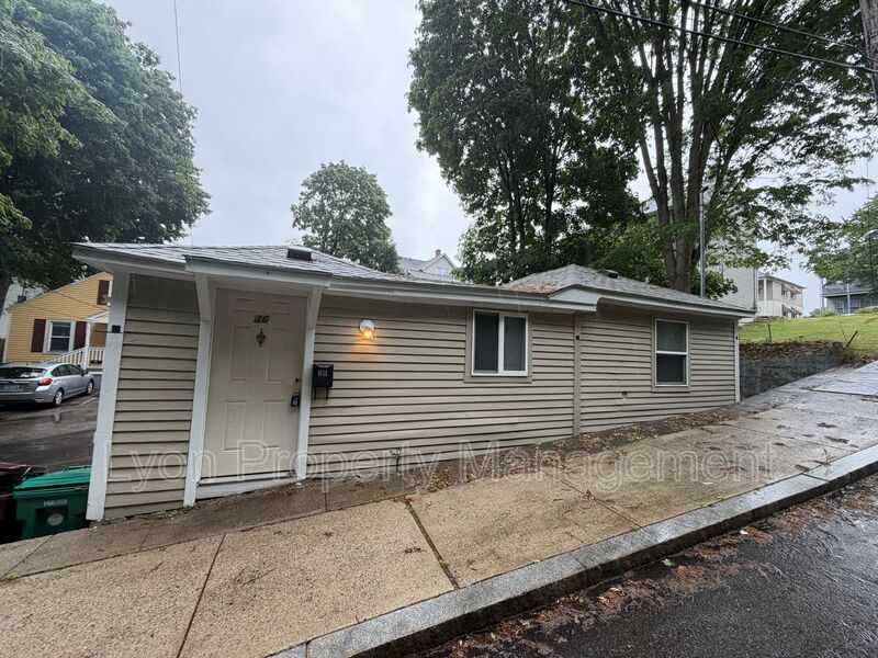 Woonsocket House: 36 Elmore Ave