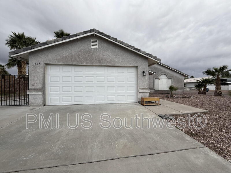Fort Mohave House: 4072 S Cassidy Dr