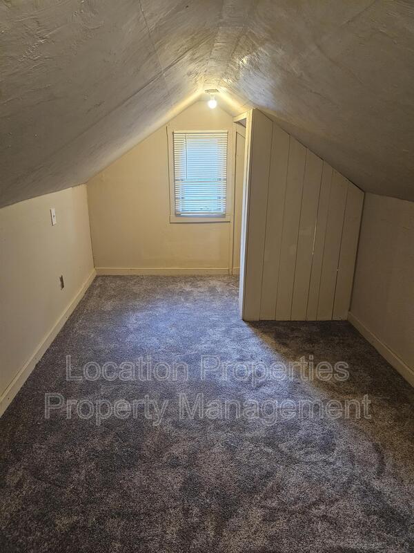 925 Alabama Street - C, Lawrence, Kansas rental photo 5 of 15