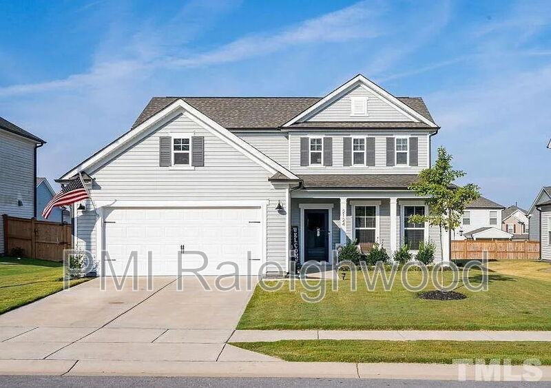 Fuquay-Varina House: 2124 Fox Chapel Pl