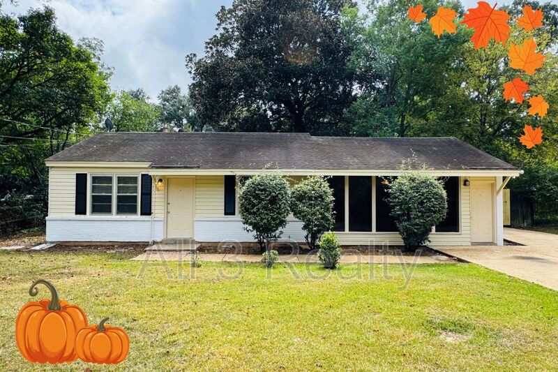 Montgomery House: 4228 Hickory Drive