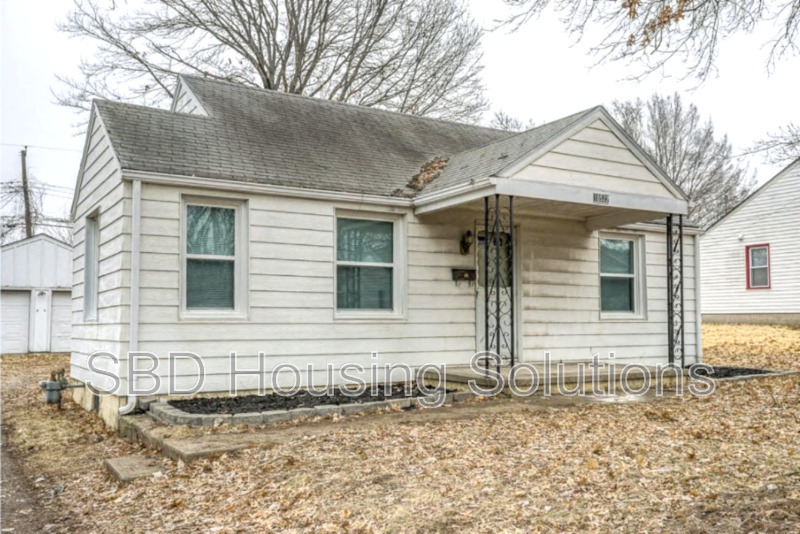 Independence House: 10522 E 10th St S