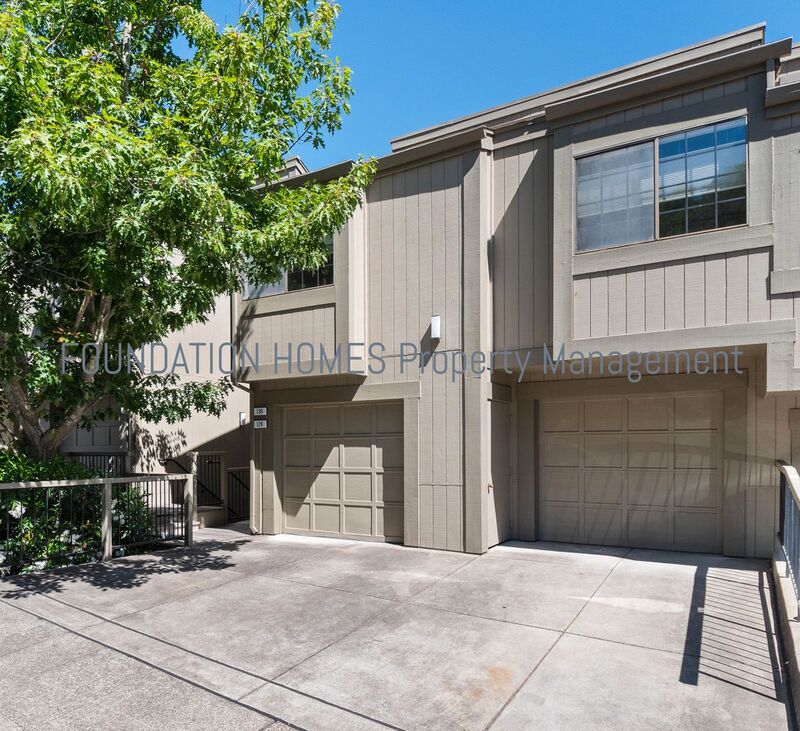 Novato Condo: 130 Pelican Ln
