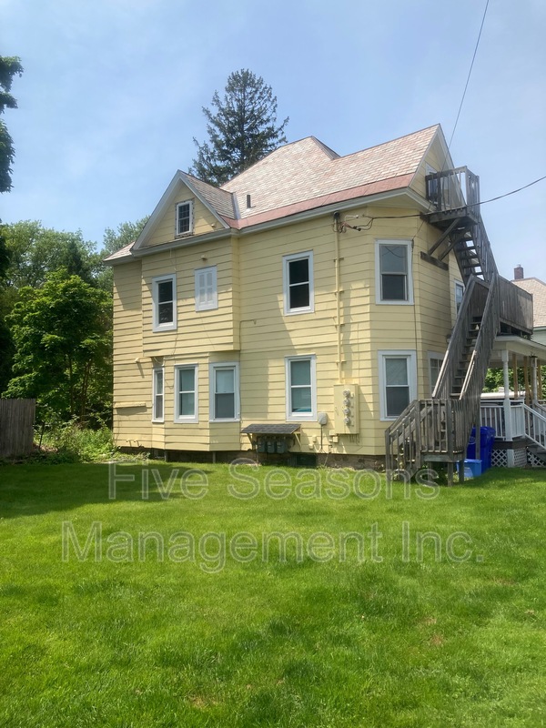 Burlington Condo: 19 Fletcher Place - 3