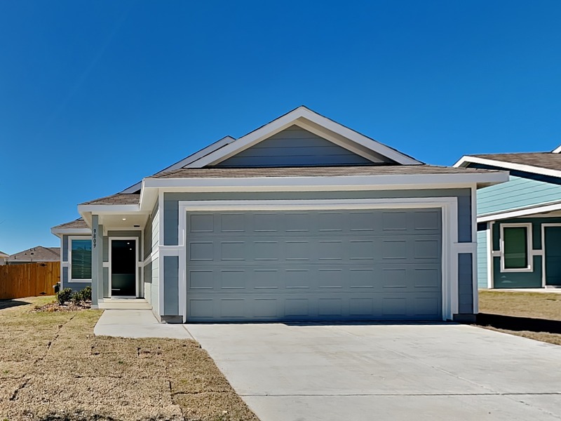 Fort Worth House: 9809 Papillion Way