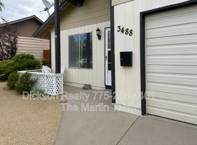Reno House: 3488 Terrace Knoll Court