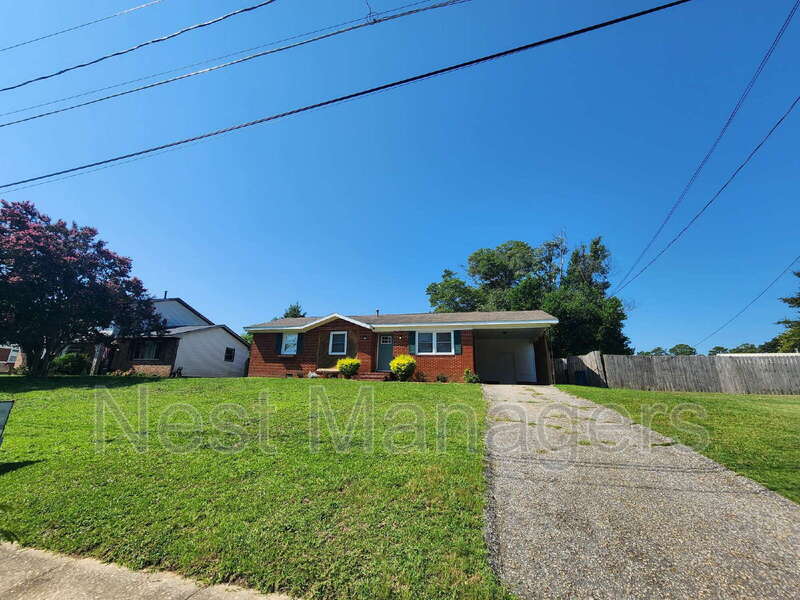 Fayetteville House: 5459 Plateau Road