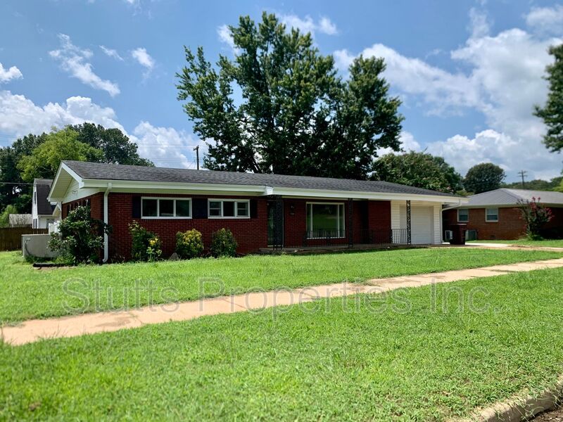 Request a Viewing for 1504 Frey Ave Tenant Turner