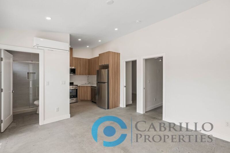 San Diego Condo: 2104 Bacon Street