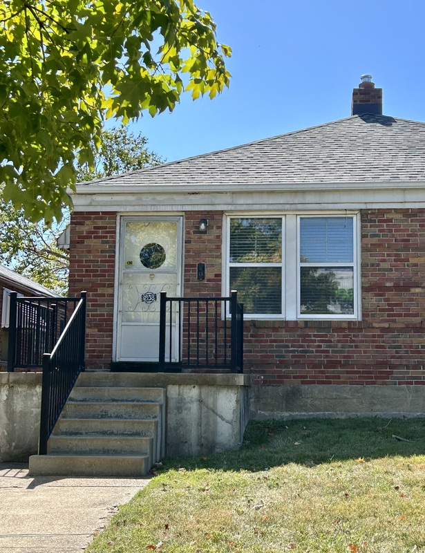St. Louis Condo: 4938 Fyler Ave