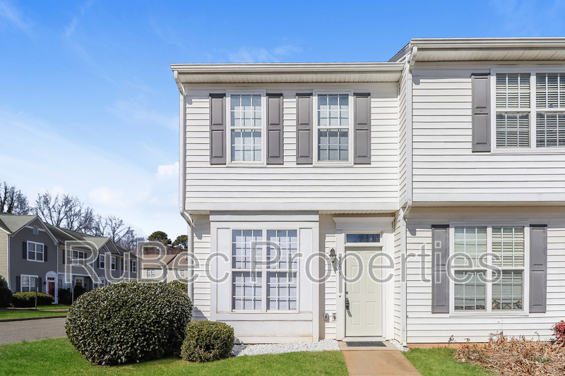 Charlotte Townhome: 3005 Nevin Place Drive