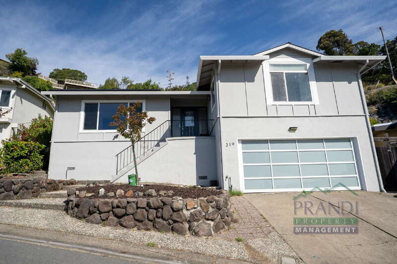 Greenbrae House: 319 Vía La Cumbre