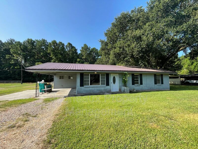 Opelousas House: 2405 St Landry Ave