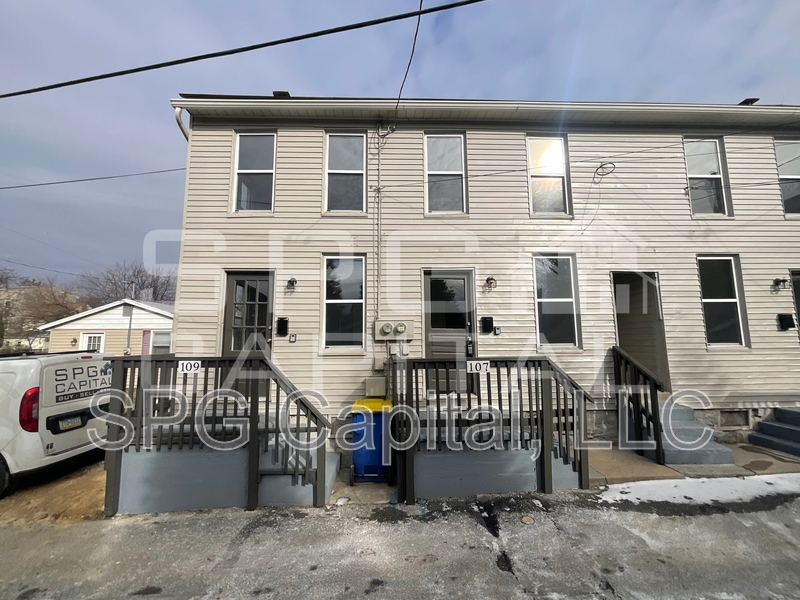 Middletown Condo: 103 Witherspoon Avenue - 109