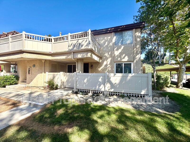 Lake Forest House: 25652 Rimgate Dr