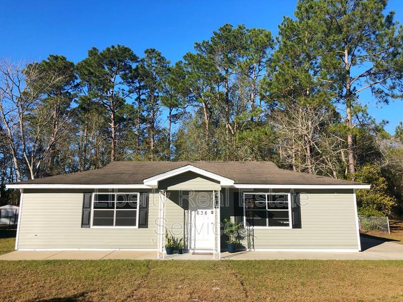 Hinesville House: 638 Fleming Rd