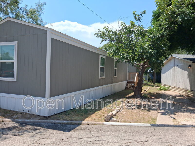 San Angelo House: 2501 Martin Luther King Drive