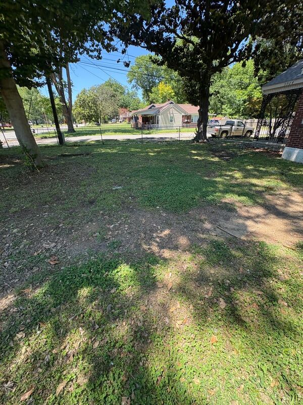 Memphis House: 3904 Kimball Ave