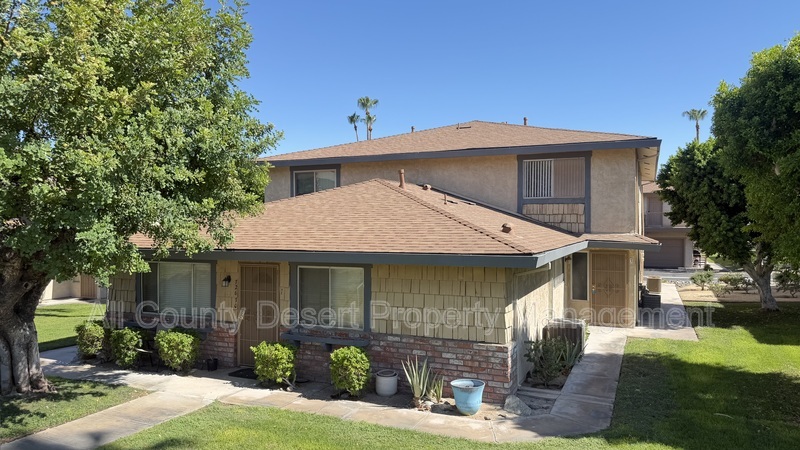 Palm Desert Condo: 72670 Thrush Rd