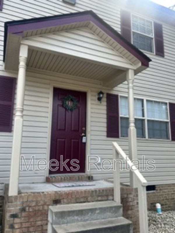 Hurricane Apartment: 114 Mt Vernon Ln