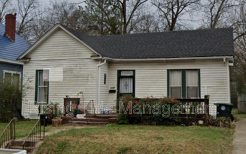Birmingham House: 1129 McMillon Ave SW