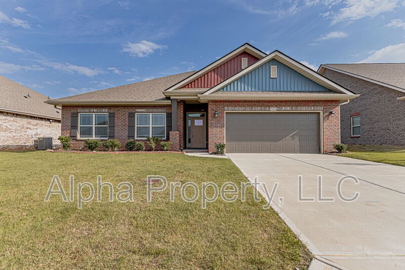 Greenville House: 504 Flying Squirrel Way