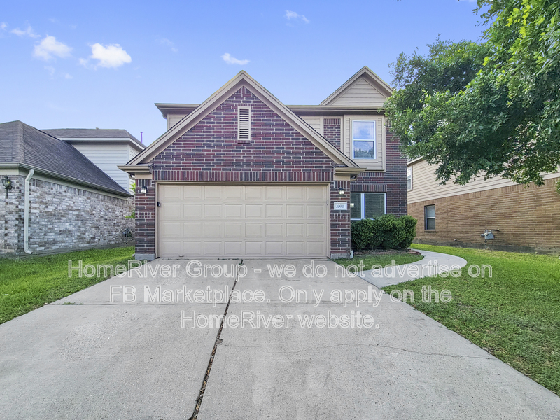 Humble House: 20911 Foxwood Glen Ln