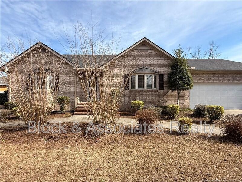 Vass House: 848 Castleberry Ct