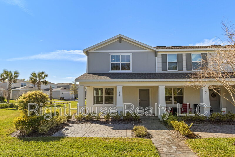 DeBary Townhome: 675 Belgrove Street