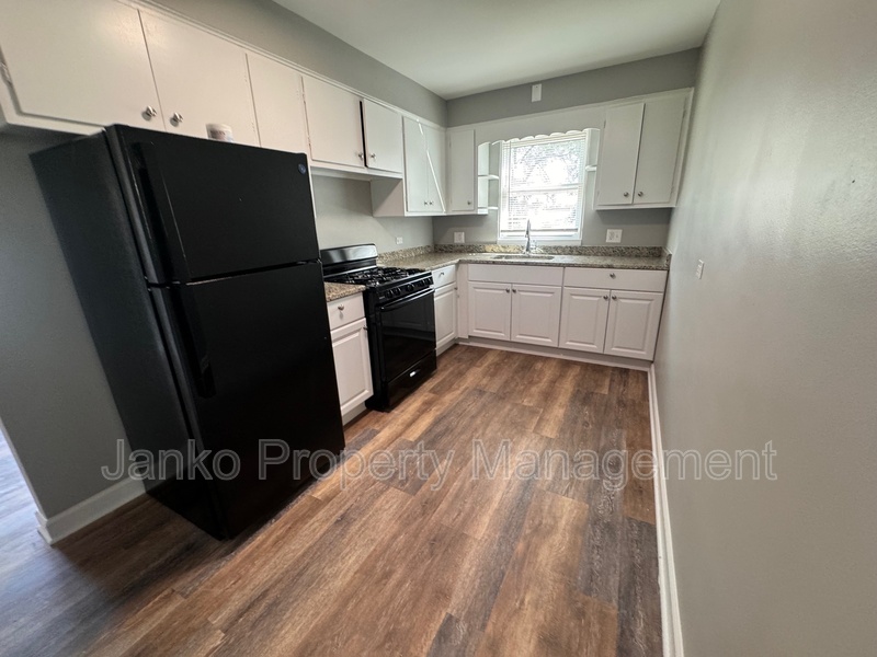 Blue Island Condo: 2237 Vermont St