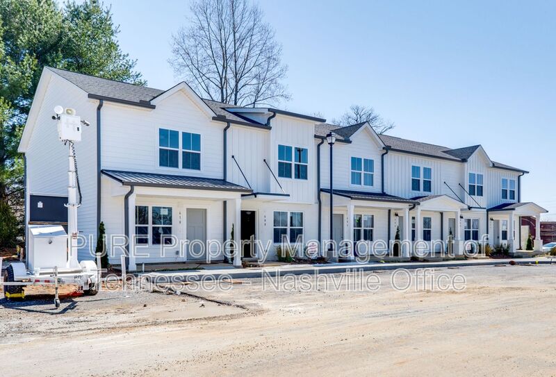 Old Hickory Townhome: 627 Hadley Village Blvd